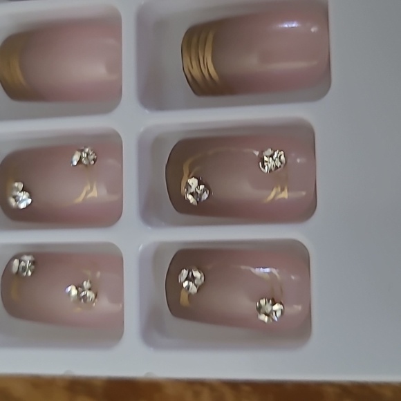 Rhinestone French Manicure Press On Nails - Picture 15 of 15